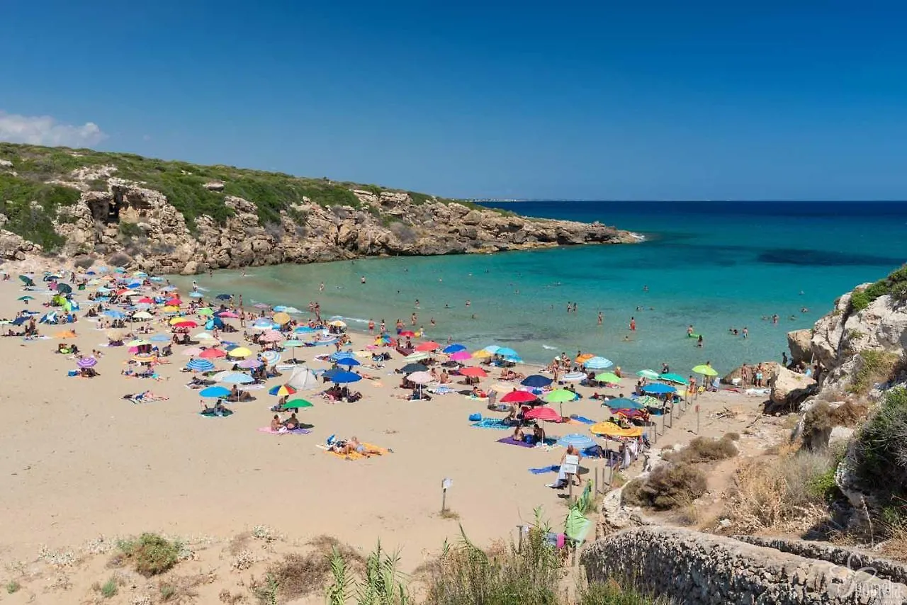 Casa Vacanze le Palme Netine Noto Italia